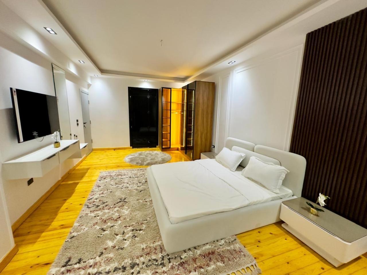 Nile View Appt, Cornish Al Nile Apartment Cairo